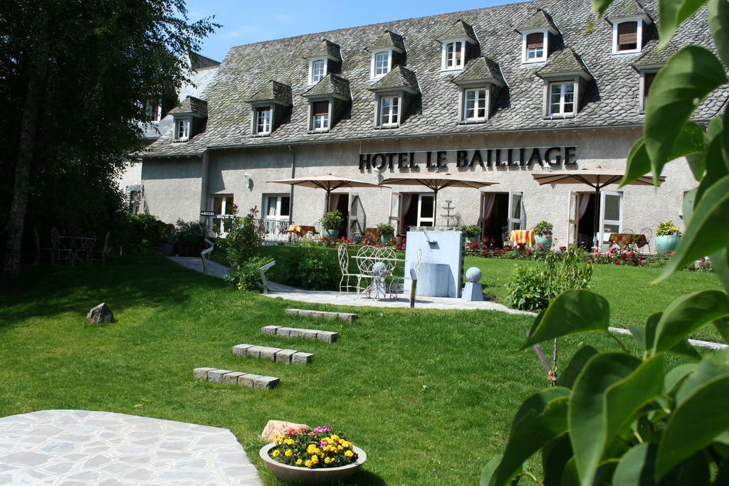 Le Bailliage Hotel & Spa Salers Exterior foto